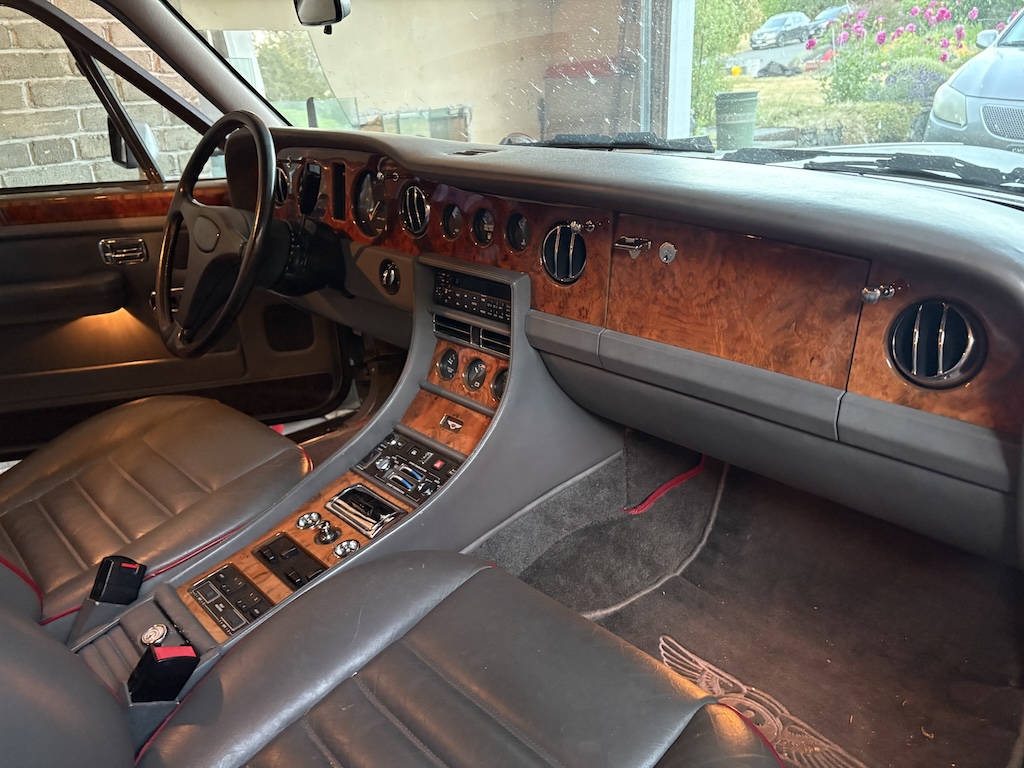 Bentley Interior
